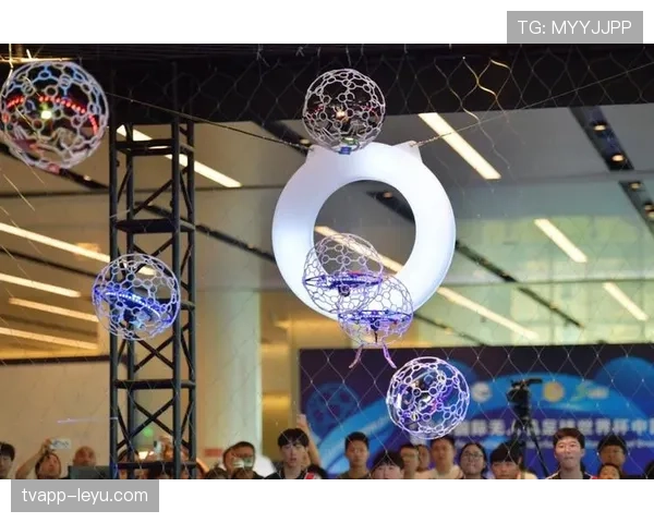 足球界新潮流：牛皮筋训练法助力精准射门，技术与创意融合引关注