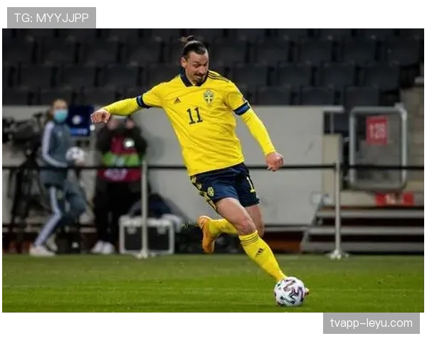 伊布再显神勇！老将身体对抗力挽狂澜，逆风翻盘闪耀赛场