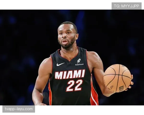 维金斯无球跑动效率提升，防守端影响力改变勇士攻防结构